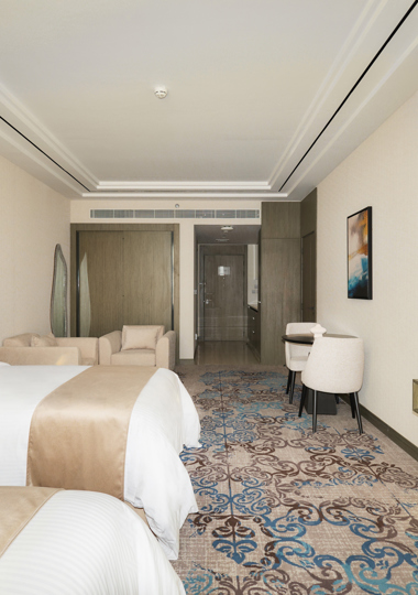 Bed & Breakfast + 60 Min Massage – From AED 385