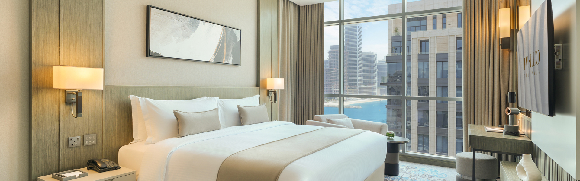 One bedroom suite sea side with the balcony